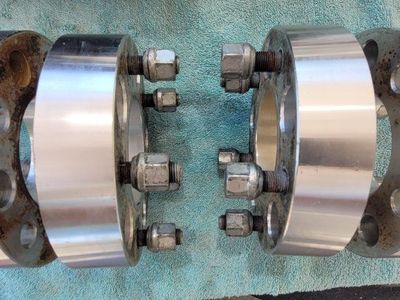 a 5x5 Bolt Pattern 1.5" Wheel Spacers