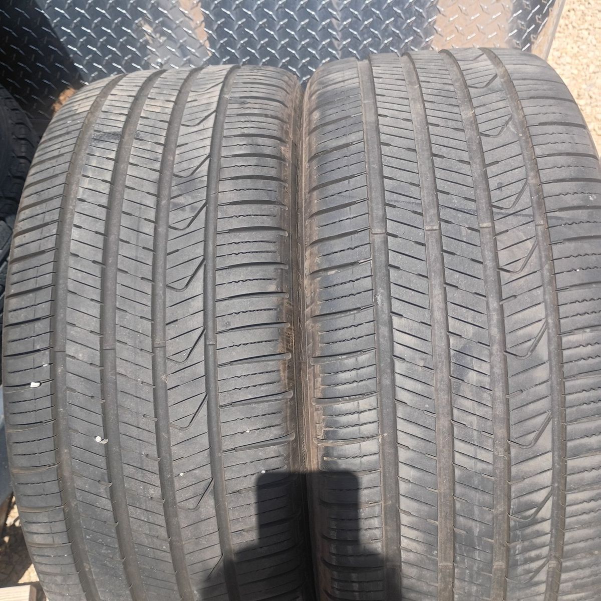 255/45R20 Pirelli Scorpion Verde All Season 105Y M+S Tires