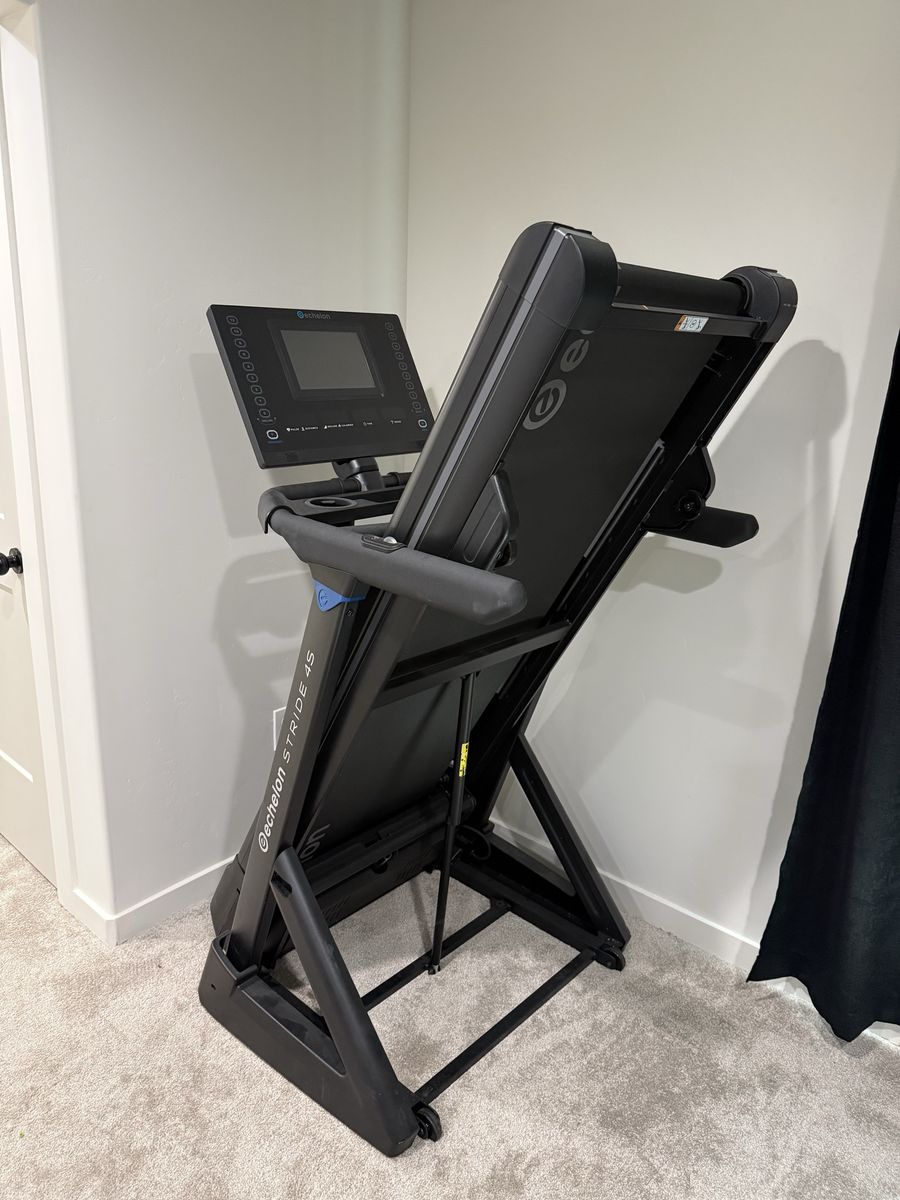 Echelon Stride-4S Folding Treadmill with Touchscreen Display