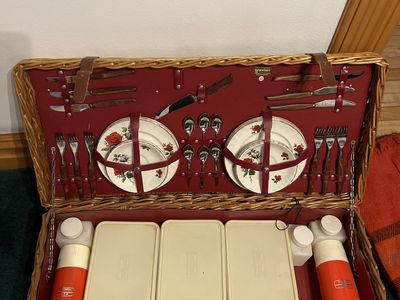 Vintage Picnic Basket Set