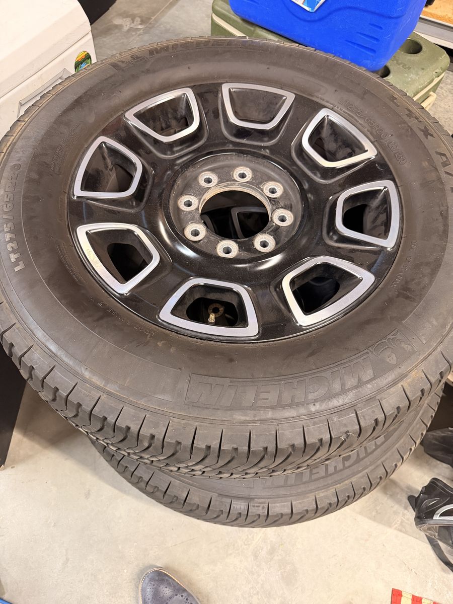OEM Ford F-350 LT275/65R20 Wheels & (2) Used Tires (2022 Model)