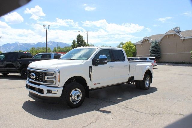 2025 Ford F-350 Platinum