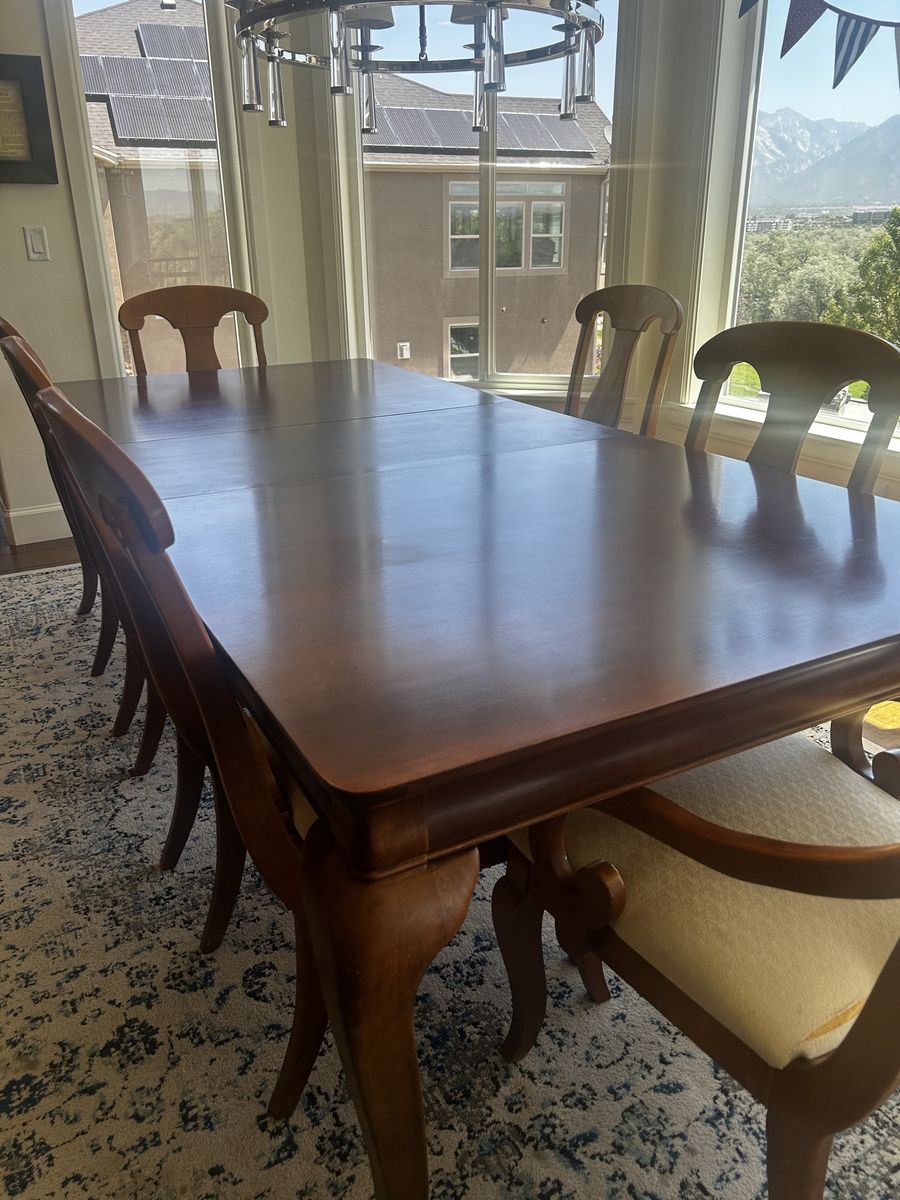 Large (100”x44” with leaf installed) Solid Wood Dining Table with 8 Chairs, Extended Leaf, Classic Style, UsedGood