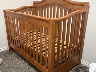 Solid wood crib