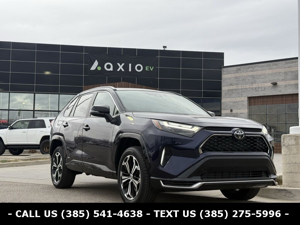 2025 Toyota RAV4 Plug-in Hybrid XSE