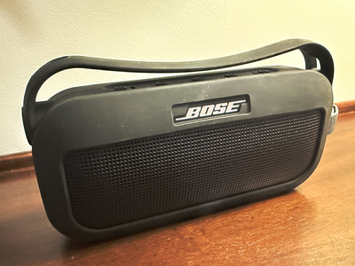 Bose SoundLink Flex Bluetooth Speaker – Excellent Condition