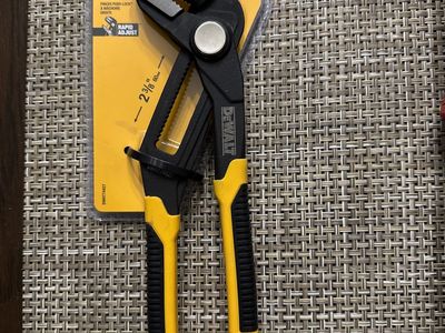 DeWalt Pliers