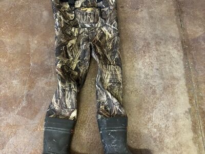 Mens Size 9 Cabelas Waders