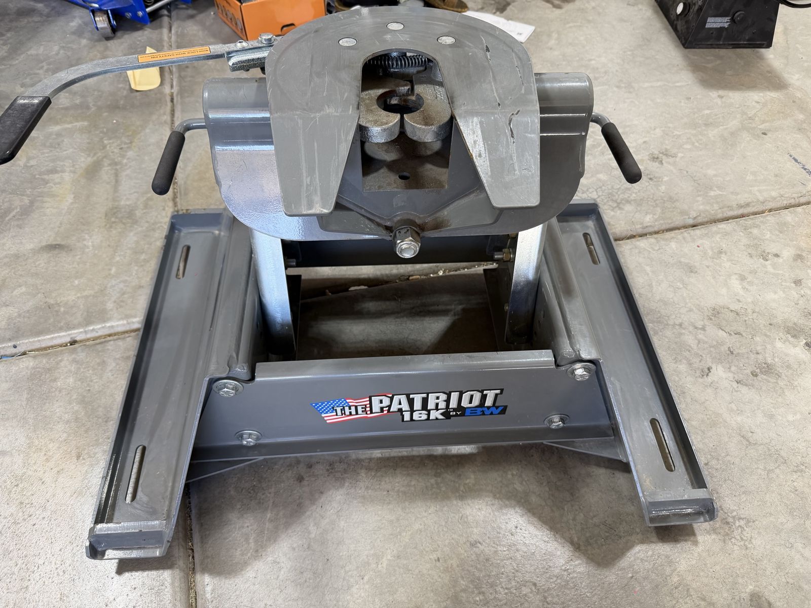 B&W 16k Patriot Hitch
