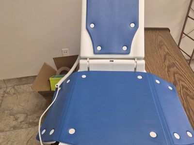 MAIDeSITe Electric Bath Lift Chair with Rechargeable Hand Control