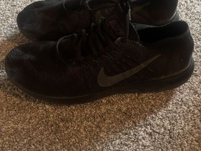 Nike all black Flyknit