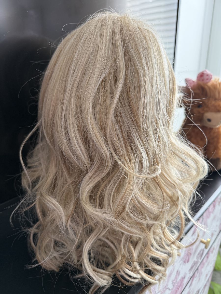 2 NEW Gorgeous wigs for sale!!