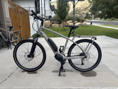 E-Bike REI Co-op CTY e2.1