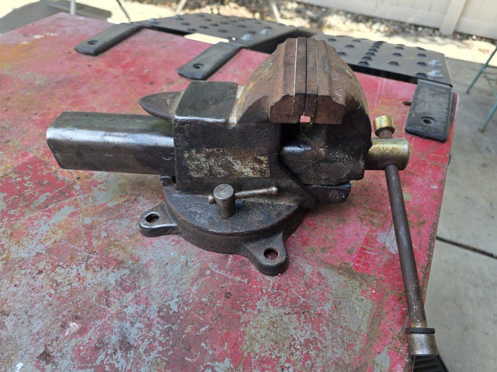 2 vise for sale
