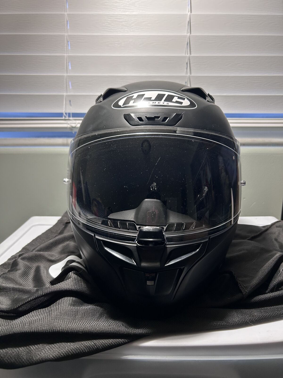 HJC Motorcycle Helmet (4XL)