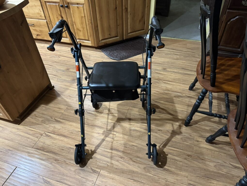 Wheeled Walker With Seat