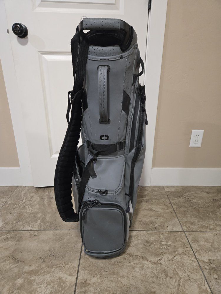 OGIO Shadow Gray Golf Stand Bag with Rain Hood