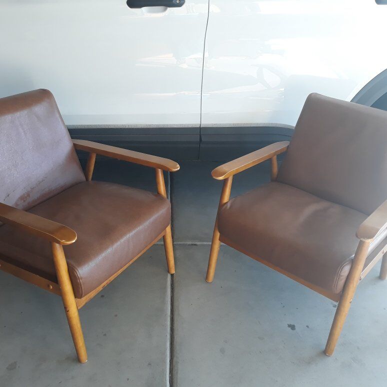 2 Accent Chairs CHEAP MADE