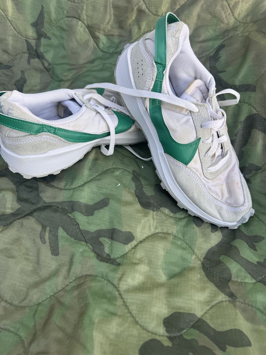Nike Waffle-Sole Sneakers - White/Green, Womens 8.5