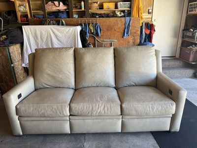 Leather Sofa/Couch with Reclining Functionality, 3-Seater
