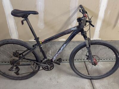 Specialized Hardrock Mountain Bike