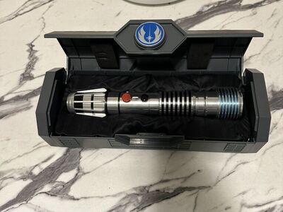 Lightsaber Plo Koon Galaxy's Edge Disneyland