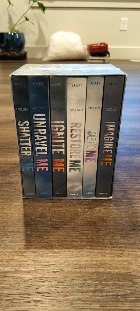 Shatter Me Series 6-Book Box Set by Tahereh Mafi - Brand New Sealed