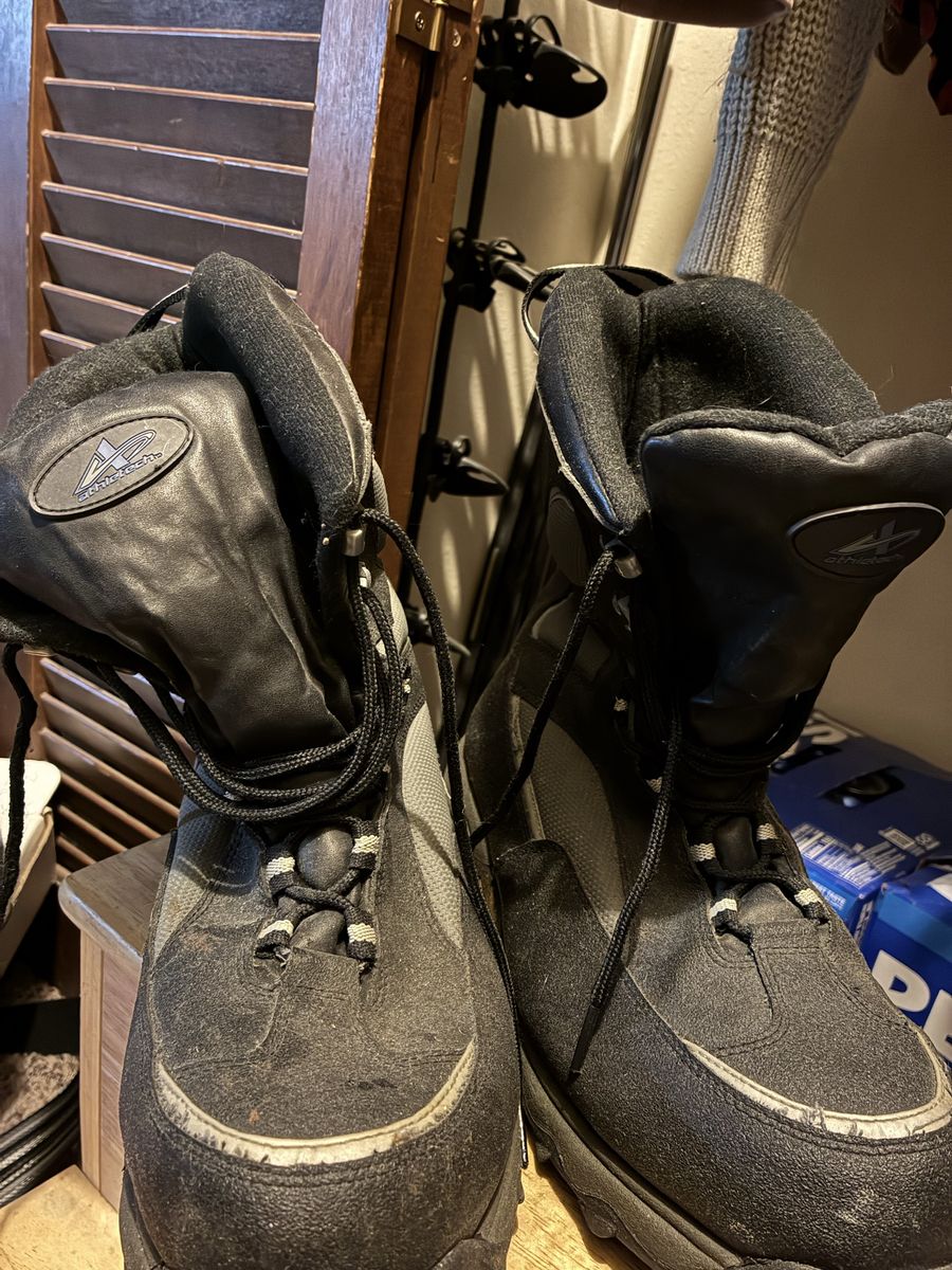 Athletech Black and Gray Snow Boots Winter Outdoor Footwear size 12