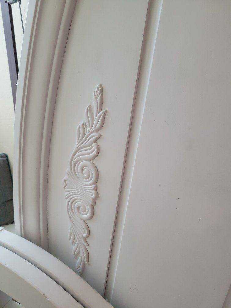 Main image 3