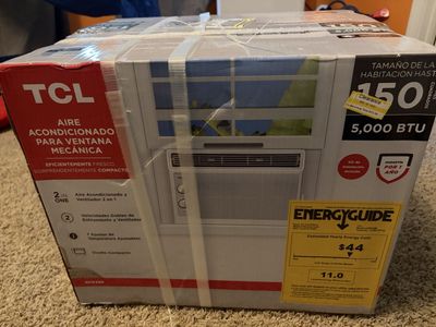 Window Air conditioner - new in box