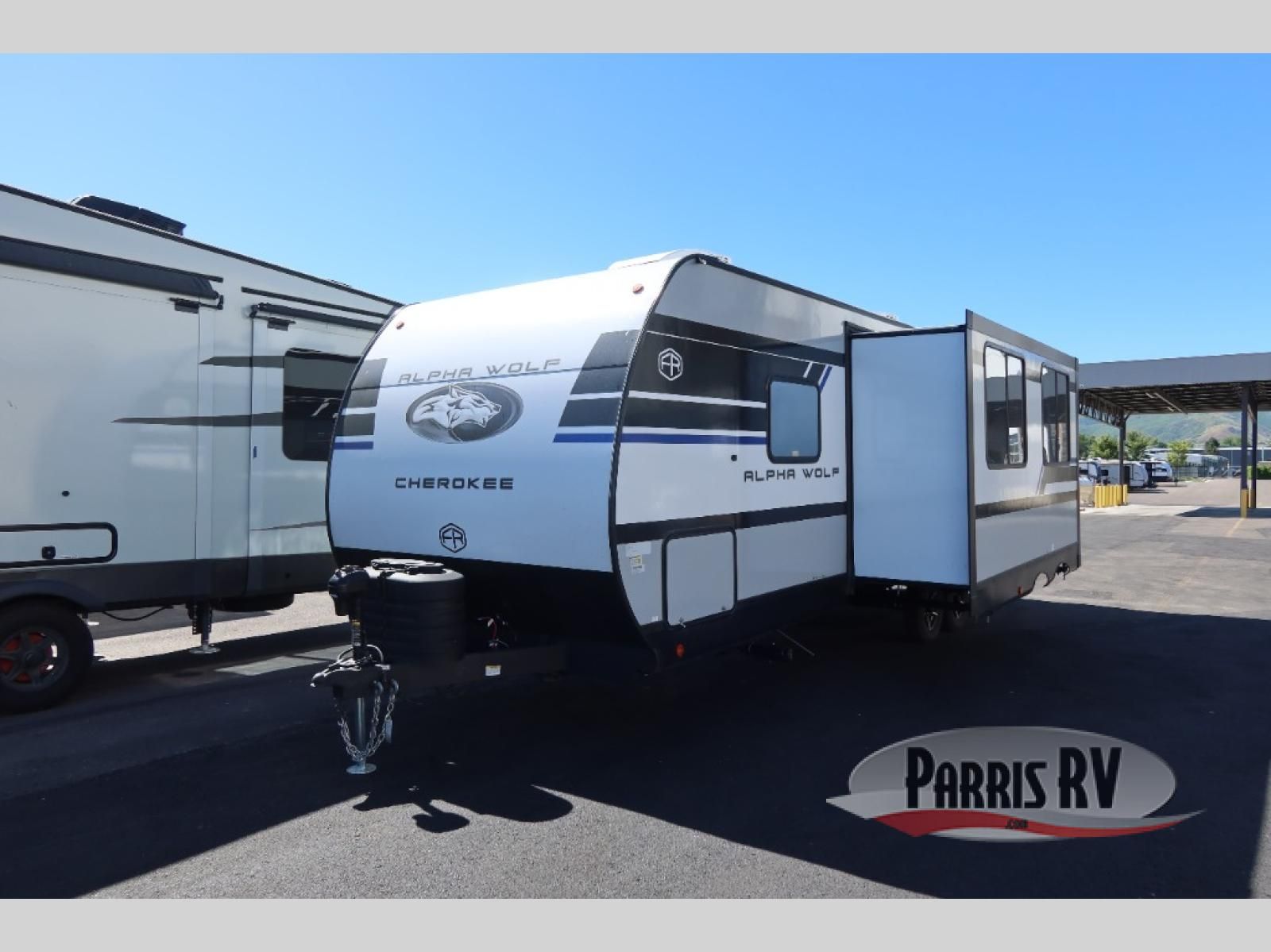 New 2027 Forest River RV Cherokee Alpha Wolf 27BHX