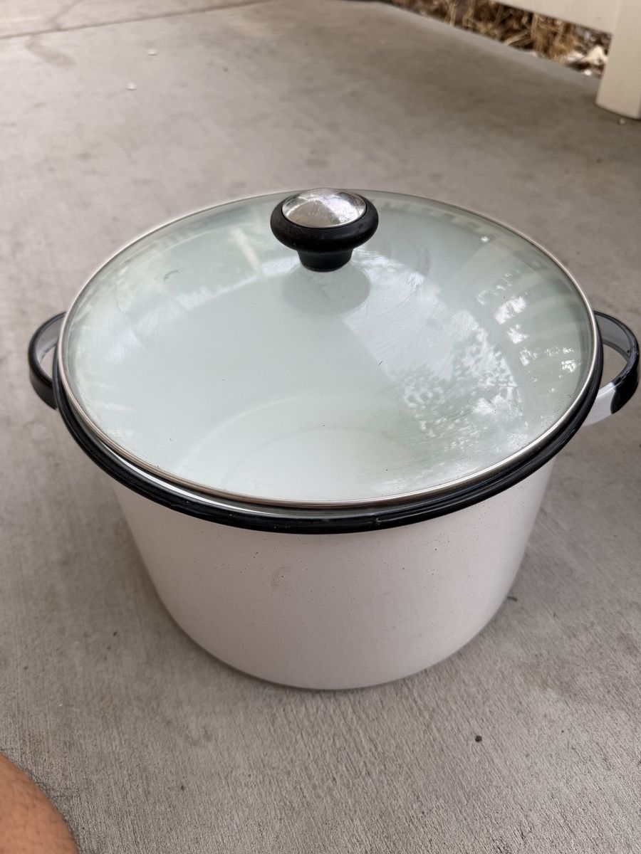 Vintage White Enamelware Stock Pot with Glass Lid 11.5 Inch Diameter