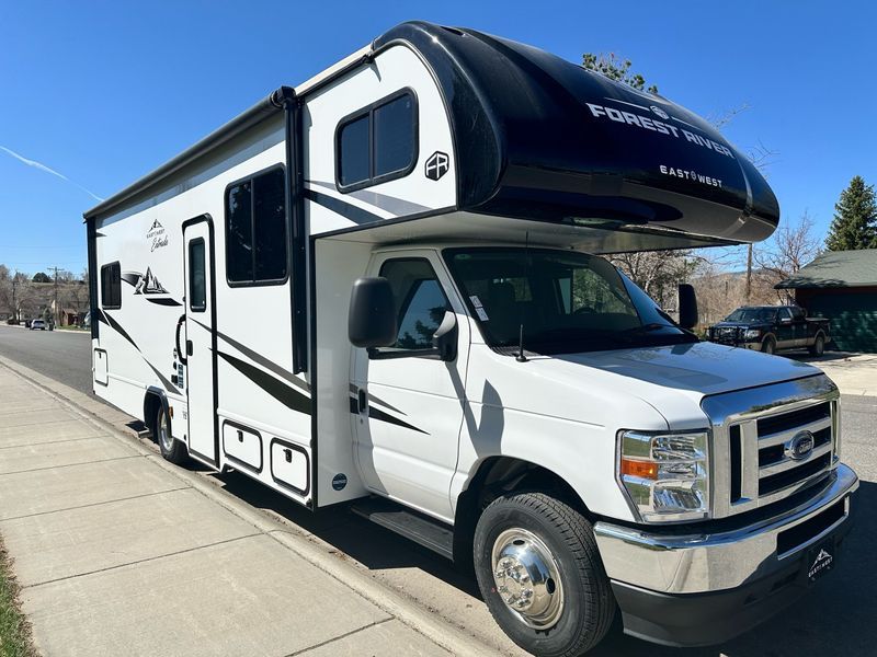2025 Forest River East to West Entrada 2710NK Motorhome