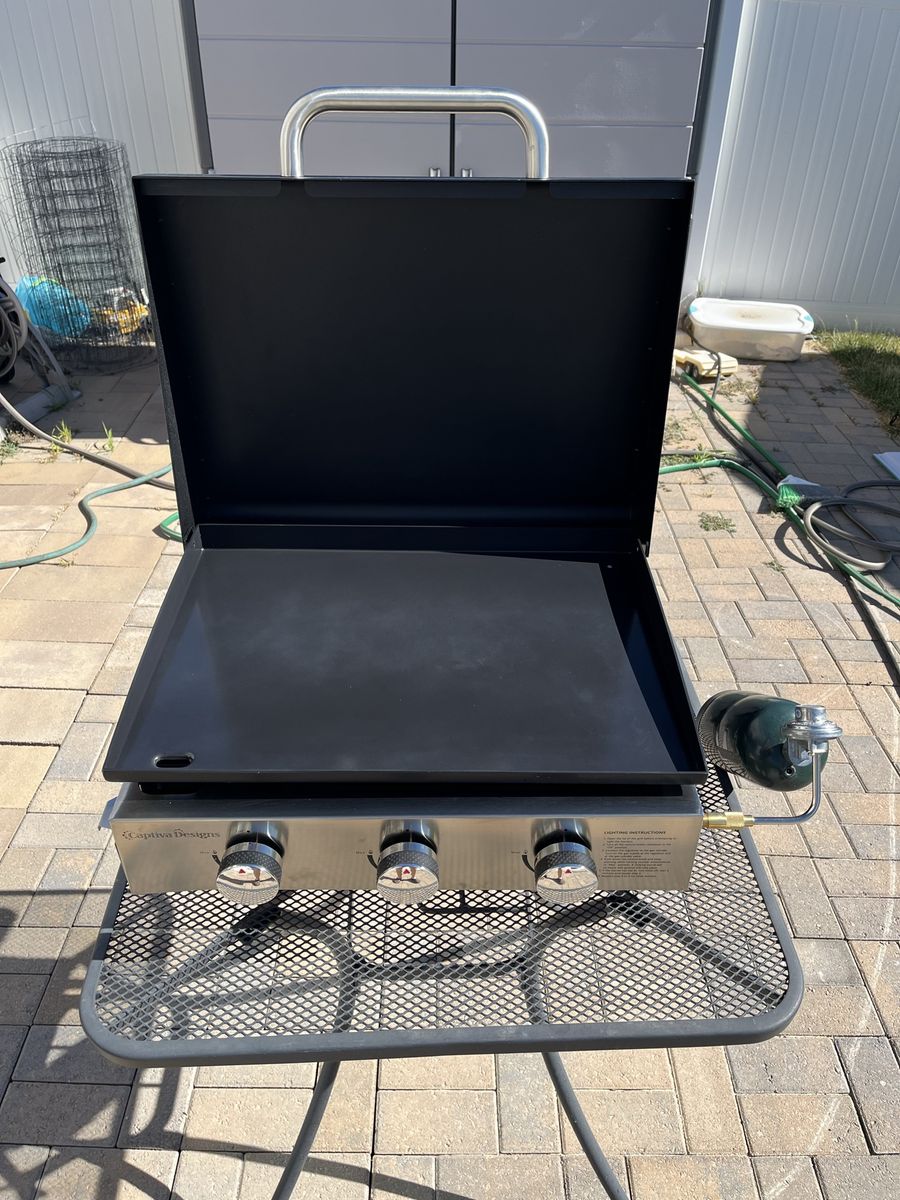 Ceramic flat top grill 22 inches