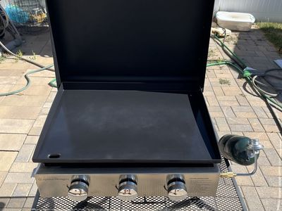Ceramic flat top grill 22 inches