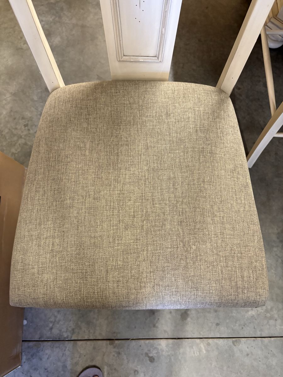Main image 10