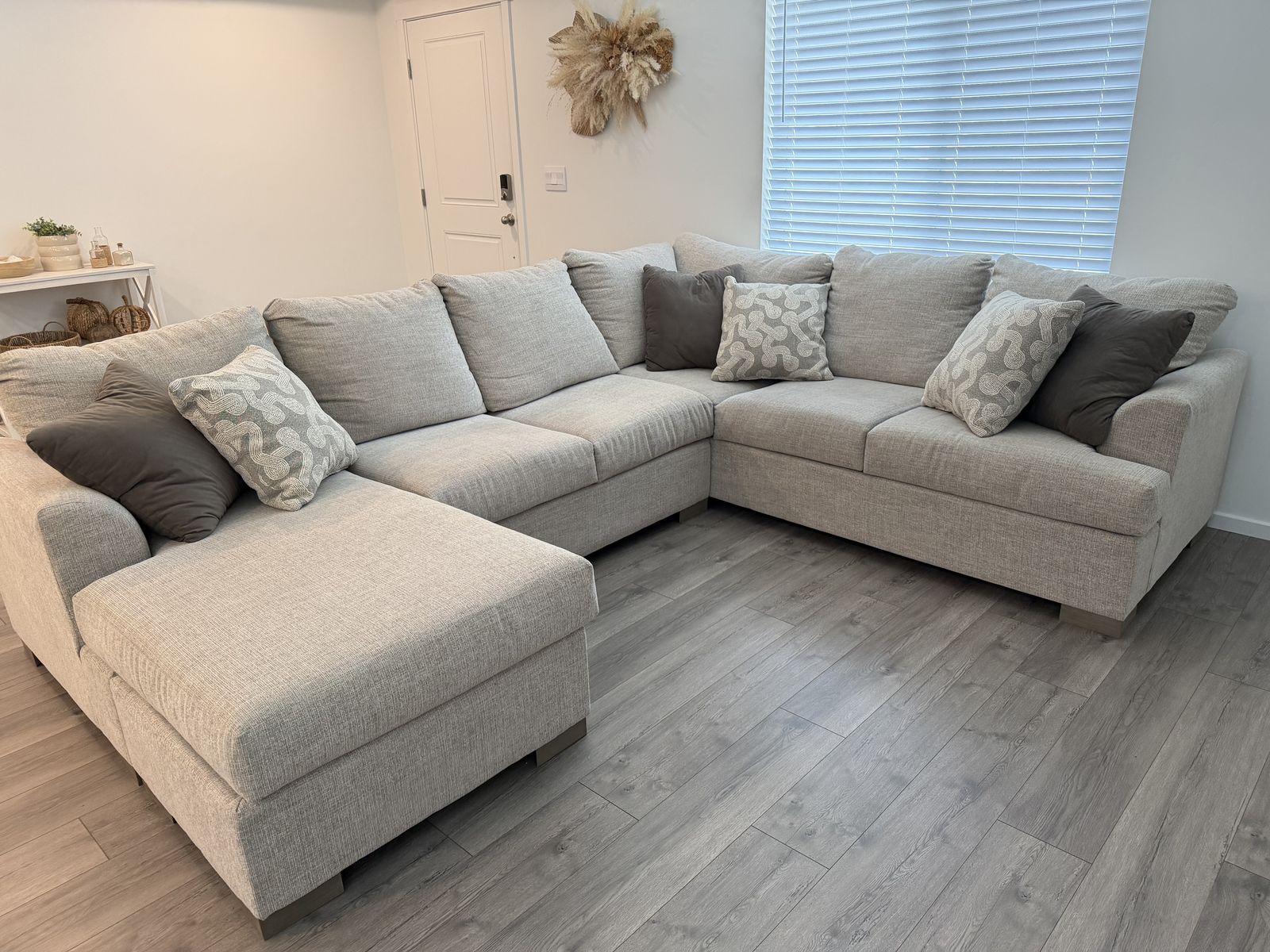 Sectional (2piece) with Ottoman