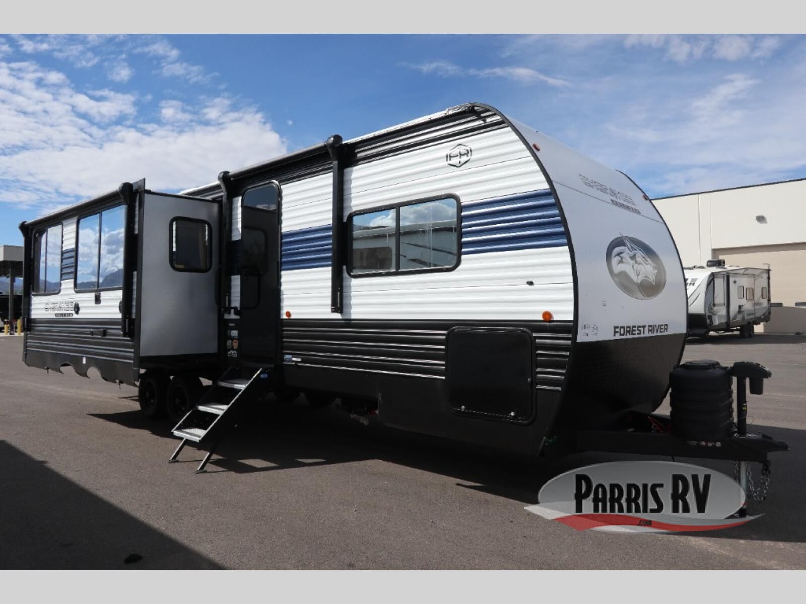 New 2026 Forest River RV Cherokee Wolf Den 273XLK