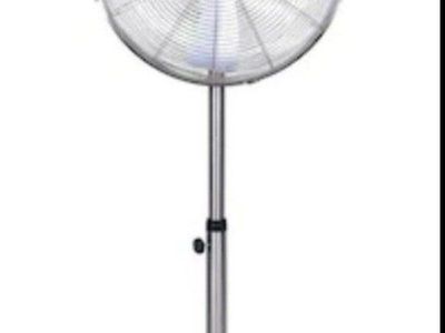 Watch Video Utilitech 16-in 120 -Volt Indoor Nickel Brushed Oscillating Pedestal Fan