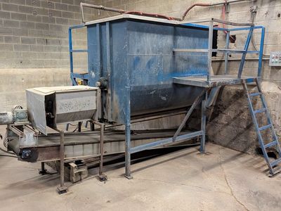 Industrial Stainless Steel Paddle Batch Soil Mixer with Discharge Conveyor – Complete System