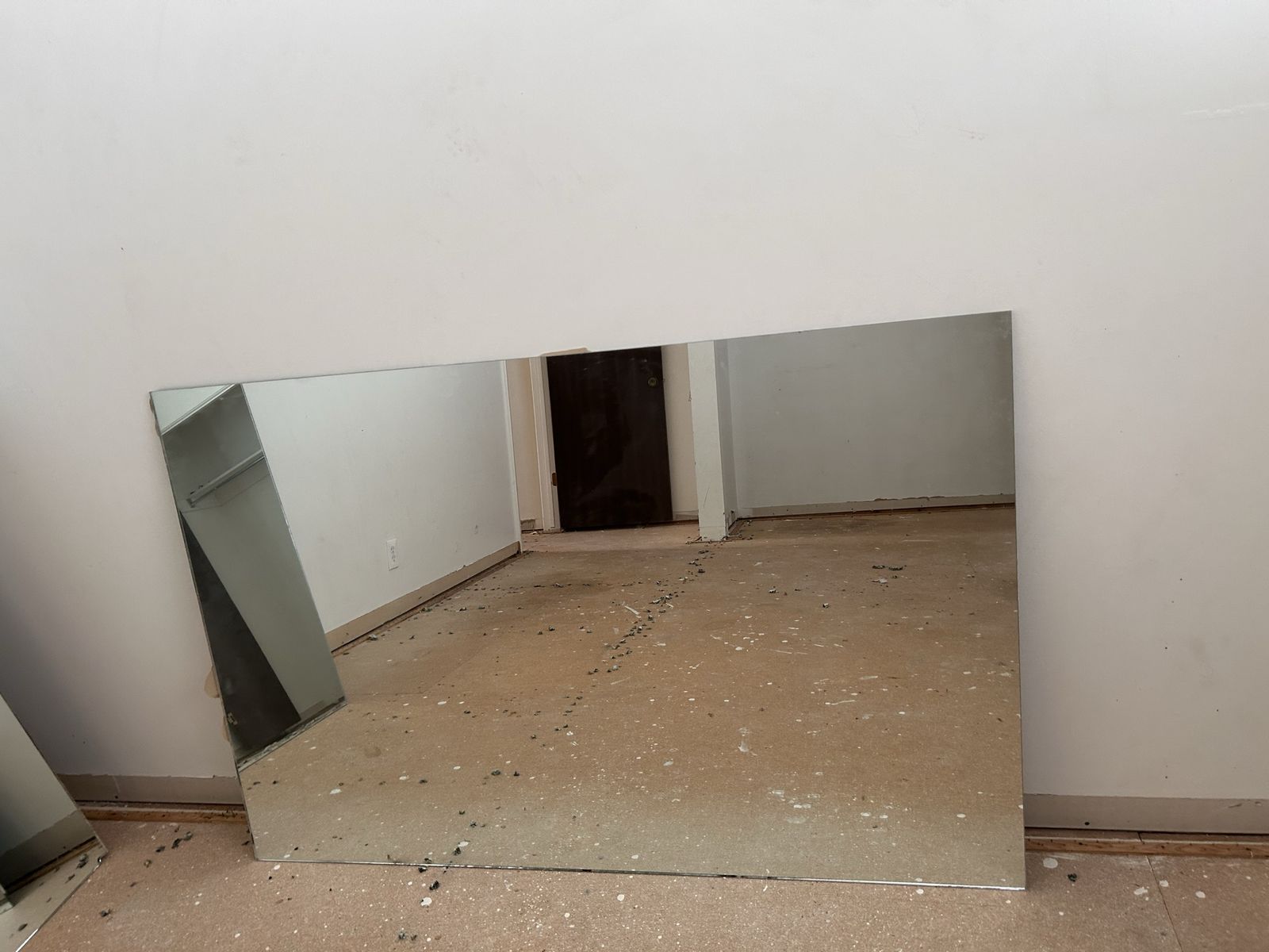 Main image 2