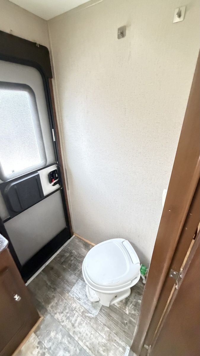 Main image 22
