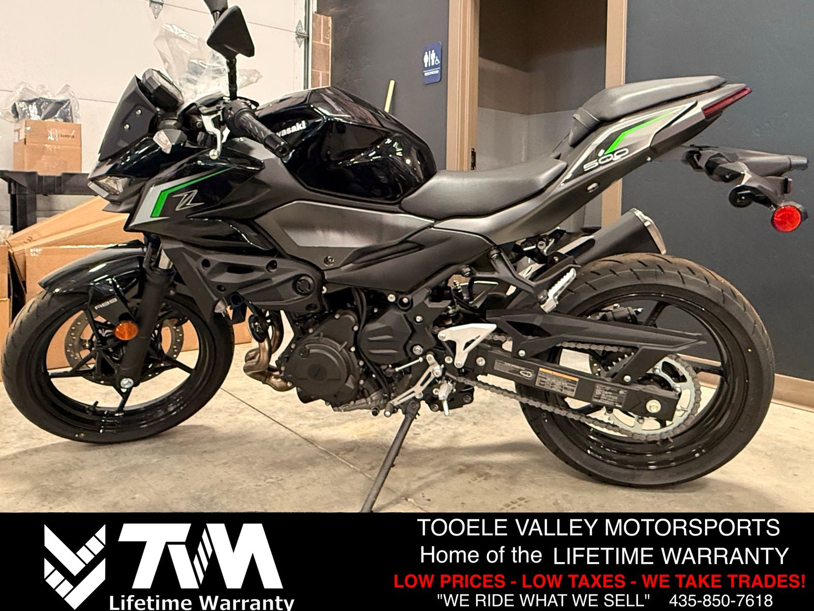 2025 KAWASAKI Z500 ABS