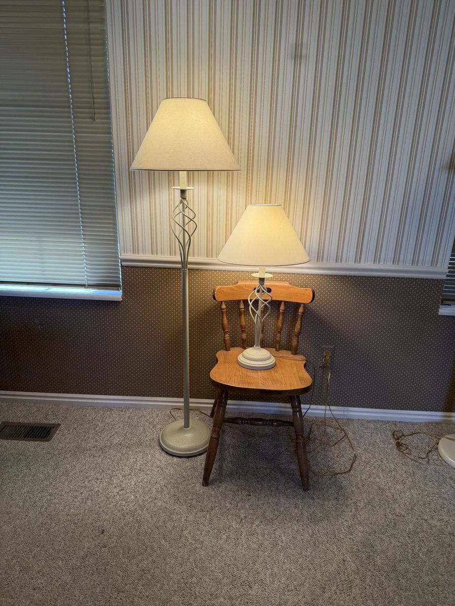 Matching Vintage Floor & Table Lamp Set – Ivory Twisted Metal $100/both in Provo