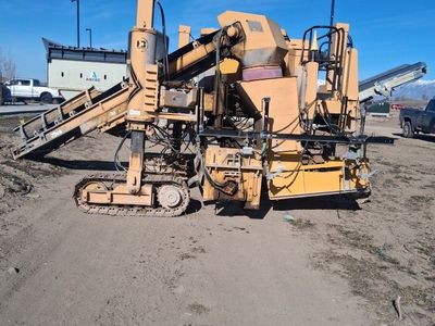Gomaco Curb Machine