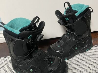 Salomon Boa Snowboard Boots Womens 10 / Mens 8.5
