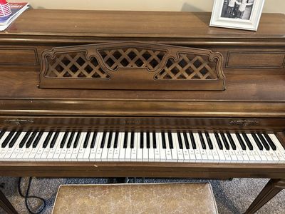 Piano Kimball