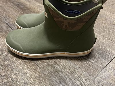Xtratuf Ankle Deck Boots - Size 9