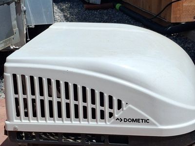 Dometic RV AC
