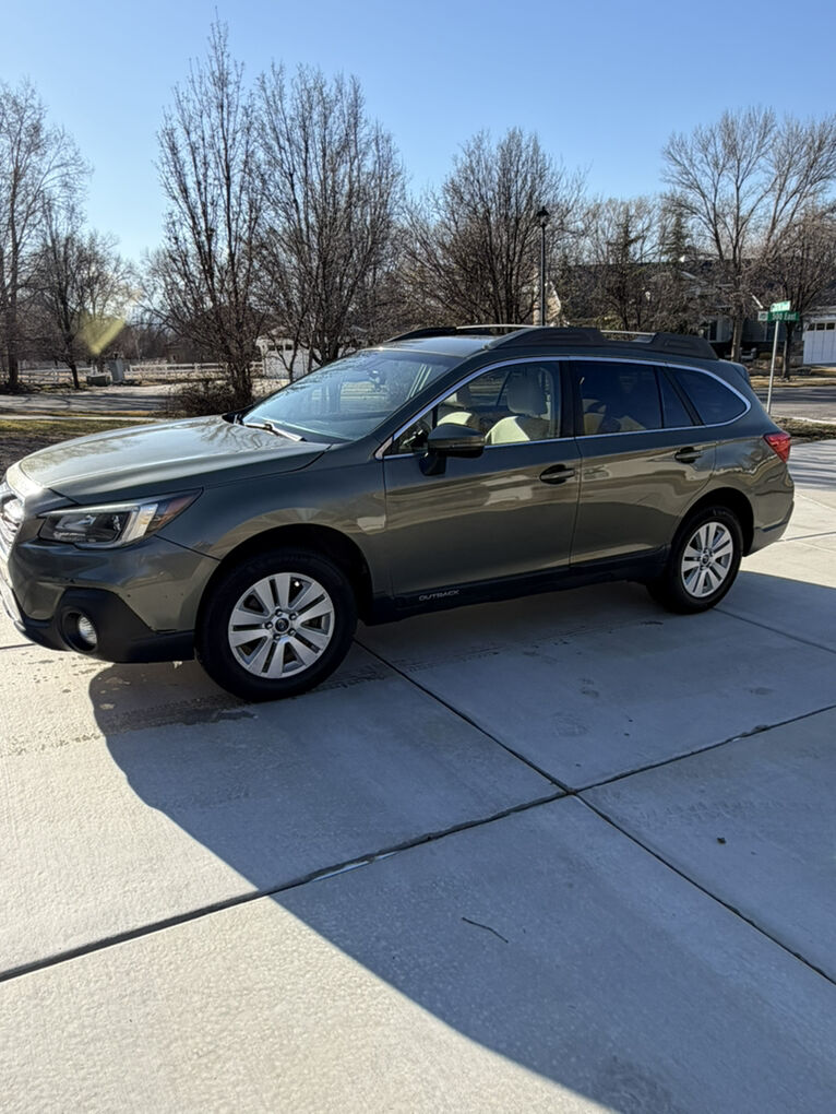 2019 Subaru Outback 2.5i Premium